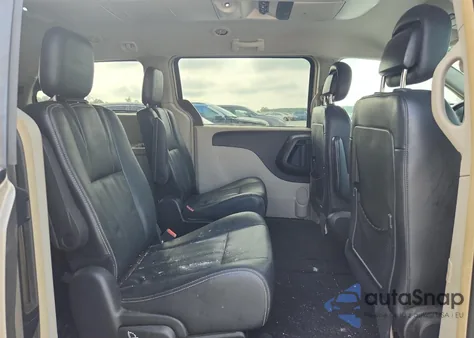 2016 Chrysler Town & Country Touring from USA, damaged, VIN 2C4RC1BG5GR281307